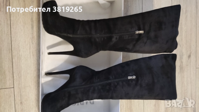 Красиви високи велурени ботуши номер 39 като нови!, снимка 6 - Дамски ботуши - 52863522
