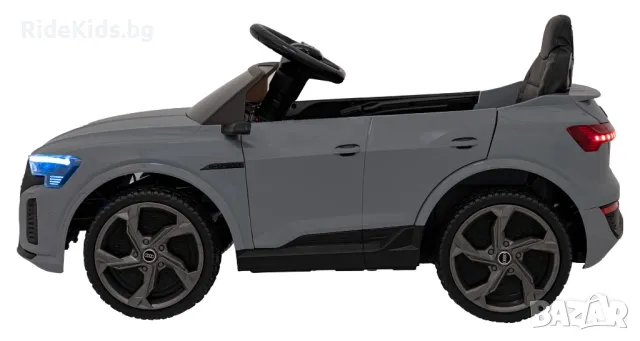 Audi SQ8 12V – Детски акумулаторен джип, Сив, EVA гуми, снимка 4 - Детски велосипеди, триколки и коли - 50418559