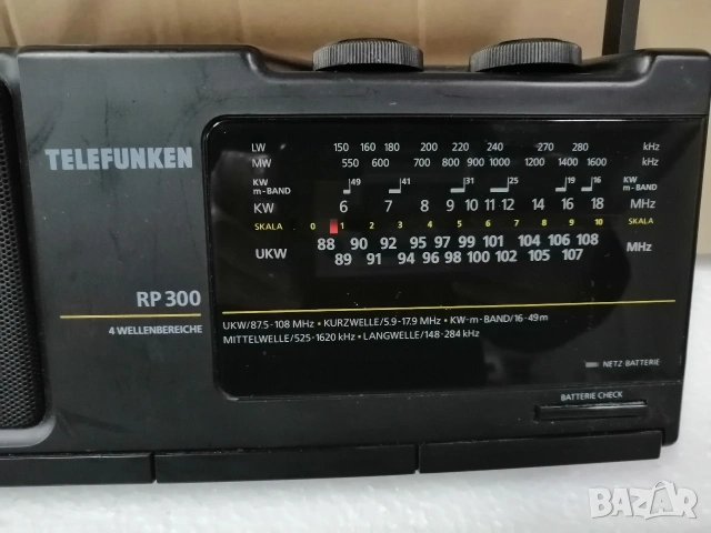 Радиоприемник TELEFUNKEN RP300, снимка 3 - Радиокасетофони, транзистори - 53503975