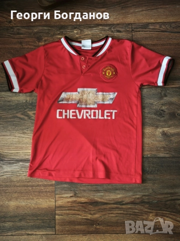 футболна тениска на Манчестър Юнайтед