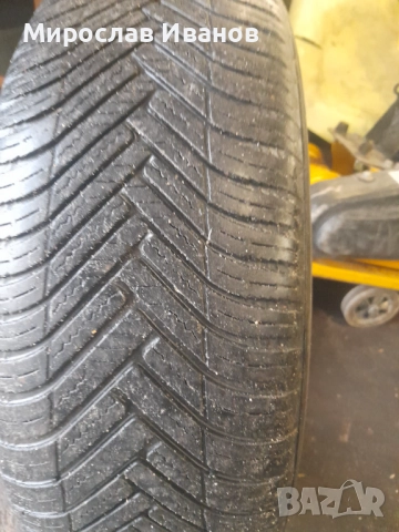 Всесезонни гуми 215/60/17 DOT 22г., снимка 4 - Гуми и джанти - 52378540
