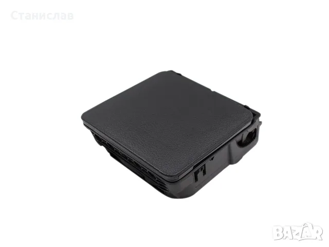 Поставка за чаши за VW – 1K0862532, снимка 3 - Аксесоари и консумативи - 56401305