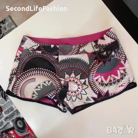 Дамски къси панталони O’Neill размер M-L, снимка 5 - Къси панталони и бермуди - 53731335