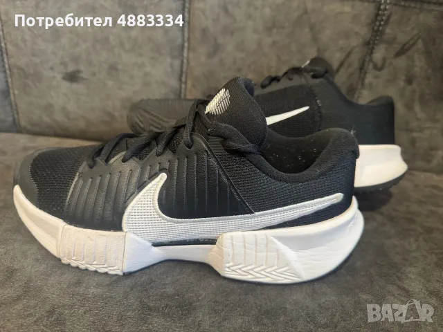 Маратонки Nike Zoom.