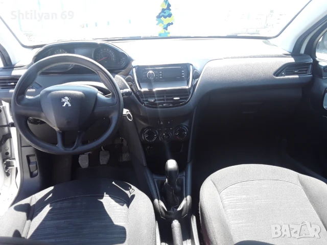 Пежо 208 1.4hdi, снимка 11 - Автомобили и джипове - 50989510