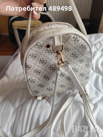 Малка дамска раница Guess , снимка 2 - Раници - 53368897