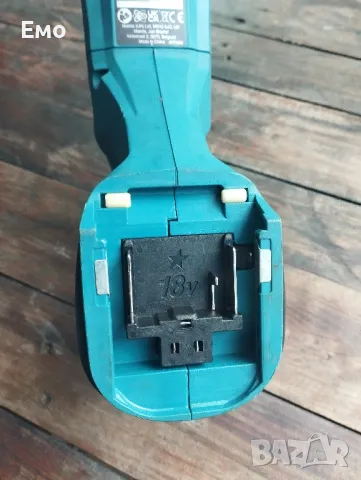 саблен трион Makita DJR186, снимка 5 - Други инструменти - 50378471
