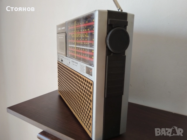 Радио тразистори ITT Schaub-Lorenz,SONY,VEF 221, РУСЪ М-310 , снимка 6 - Радиокасетофони, транзистори - 42019316