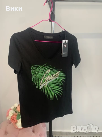 Тениска Guess нова с етикет размер XS, подходяща и за S, снимка 7 - Тениски - 50593711