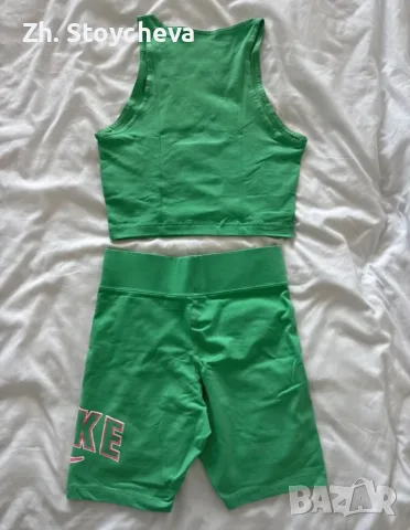 Дамски комплект Nike Varsity Crop, снимка 2 - Спортни екипи - 56086019