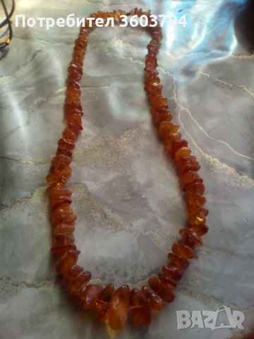 Колие от кехлибар