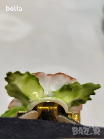 Винтидж порцеланова брошка COALPORT (1960-те), снимка 14 - Антикварни и старинни предмети - 53654049