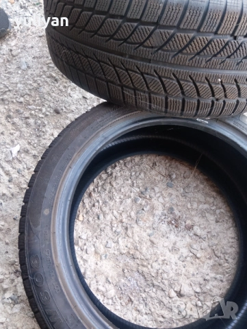 2 бр. зимни гуми 245/45 R19, снимка 2 - Гуми и джанти - 51858624