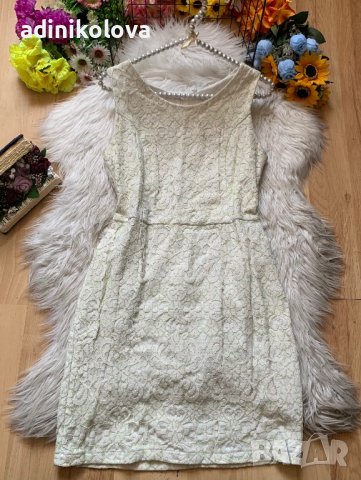 Дантелена бяло зелена рокля, снимка 1