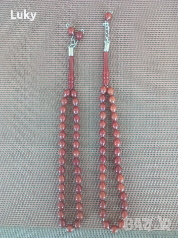 Лот прекрасни ,дамски броеници.Цената е за един бр..