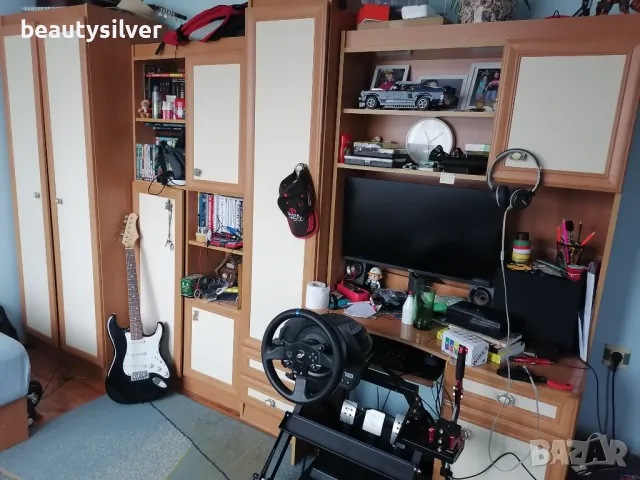 Обзавеждане за детска стая, легло с матрак, секция с гардероб, снимка 2 - Мебели за детската стая - 49507540