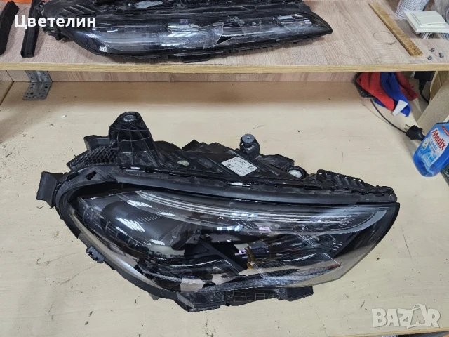 Десен фар Mercedes W214 desen far мерцедес 214 е класа, снимка 3 - Части - 51241984