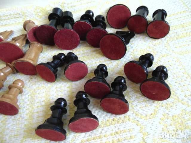 Бакелитови фигури за шах, снимка 9 - Шах и табла - 52859011