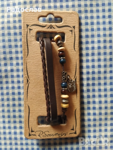 нова дамска гривна 