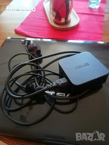 Лаптоп "ASUS" , снимка 4 - Лаптопи за дома - 53042423