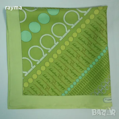 Шал Salvatore Ferragamo естествена коприна принт Gancini, снимка 4 - Шалове - 48992090