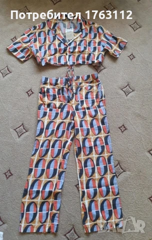 Zara дамски комплект панталон и кроп топ, размер С