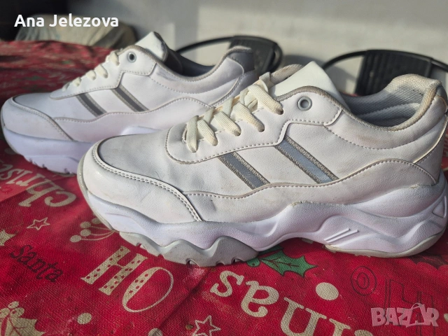 бели маратонки , снимка 3 - Маратонки - 53306317