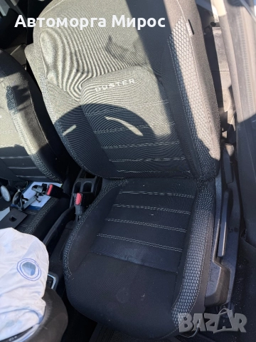 Dacia Duster 1.5 dci НА ЧАСТИ, снимка 3 - Автомобили и джипове - 52952594