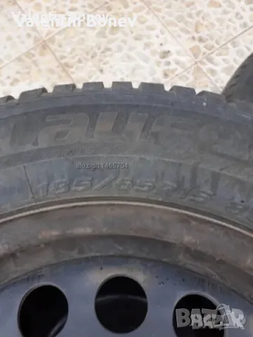 Зимни гуми с джанти 185/65R15, снимка 2 - Гуми и джанти - 56339704