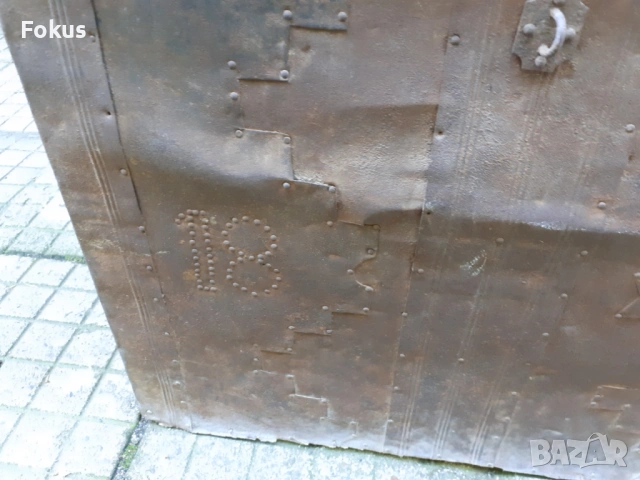 Автентичен стар възрожденски сандък за чеиз с метален обков, снимка 4 - Антикварни и старинни предмети - 53478278