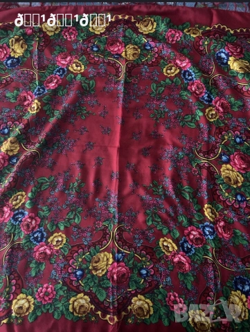 Традиционен руски вълнен шал нов с етикет , снимка 5 - Шалове - 52422839