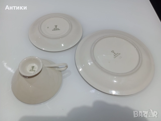 Порцеланов комплект за кафе маркиран , снимка 11 - Чаши - 52564030