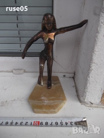 Статуетка "Жена от древен Египет" метална върху мрамор, снимка 6 - Други ценни предмети - 41323995