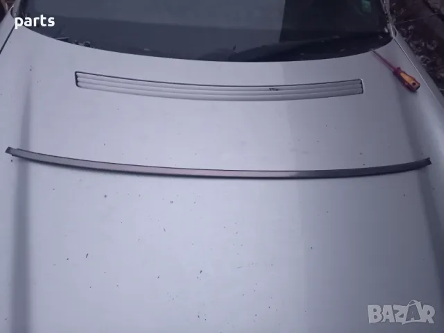 Лайсна Предно Стъкло Мерцедес Е класа W210 (Н), снимка 2 - Части - 49019824