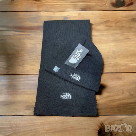 шапка и шал hugo boss the north face guess prada burberry celine  , снимка 12 - Шапки - 50731577