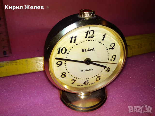 SLAVA MADE in USSR Стар КОЛЕКЦИОНЕРСКИ РУСКИ БУДИЛНИК МЕХАНИЧЕН НАСТОЛЕН ЧАСОВНИК СЛАВА СССР 43186, снимка 4 - Антикварни и старинни предмети - 44545763