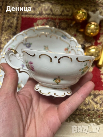 Felda Rhon 1933-1949 Троен сет за чай  Бял порцелан, нежни цветни букети, златен кант и златна ръчно, снимка 9 - Чаши - 52942076