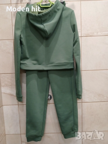 Дамски екип - късо худи и долнище, снимка 2 - Спортни екипи - 51677531