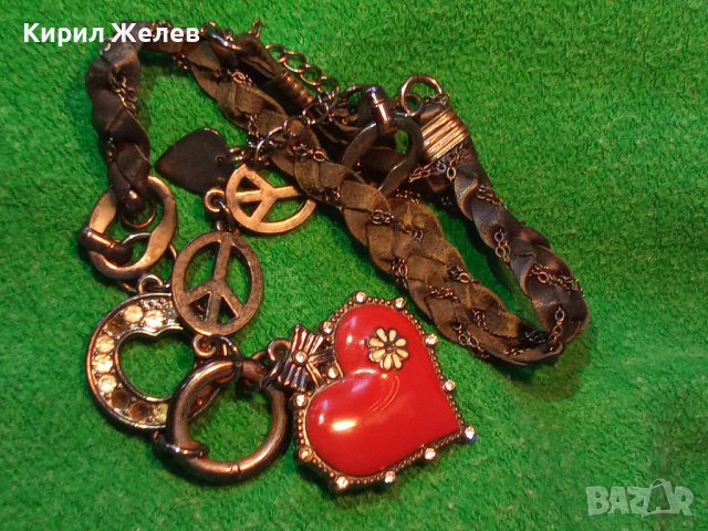 HARD ROCK Марково ЕМАЙЛИРАНО КРИСТАЛНО БЕЛ ЕПОК СТИЛ АРТ КОЛИЕ от МАТИРАНА БЛАГОРОДНА СТОМАНА 38715