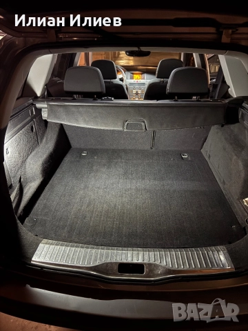 Opel Astra H /1.6 Бензин, снимка 10 - Автомобили и джипове - 52677075