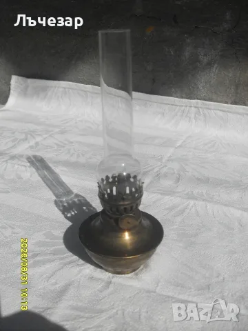 Продавам сувенир газова лампа