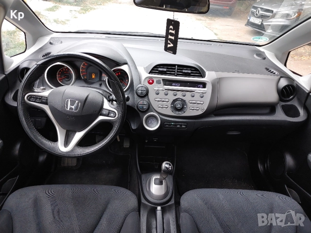 2009 Honda Jazz 1.4 автоматик, снимка 11 - Автомобили и джипове - 51815702