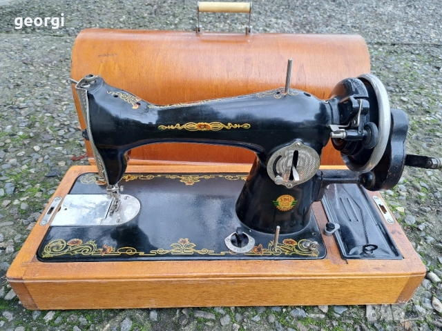 Руска шевна машина 