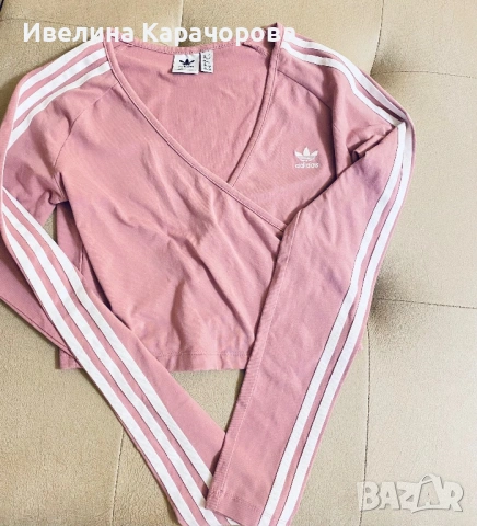 Дамска блуза Adidas , снимка 2 - Спортни екипи - 51309816