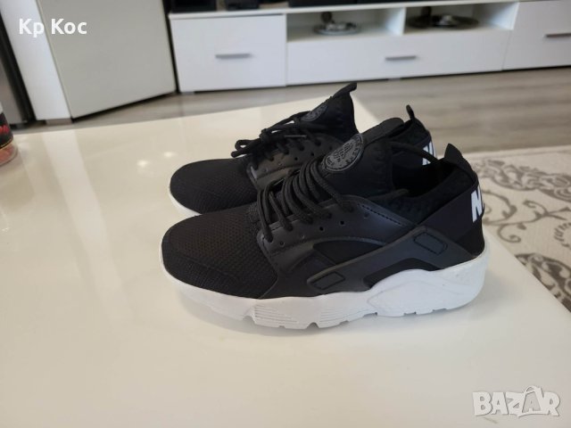 универсални маратонки Nike Huarache черно с бяла подметка, снимка 3 - Маратонки - 42188672