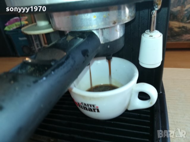 DELONGHI-15 BAR MADE IN ITALY 0403221155, снимка 6 - Кафемашини - 35988857