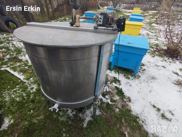центрофуга за вадене на мед, снимка 2 - За пчели - 51689534