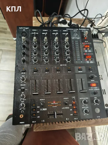 DJ миксер Behringer DJX-900, снимка 4 - Ресийвъри, усилватели, смесителни пултове - 56104863