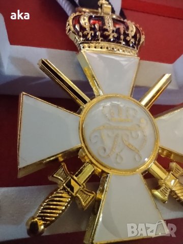Военен медал Орден на червения орел 3-ти клас с корона и мечове РЕПЛИКА, снимка 13 - Други ценни предмети - 41756824