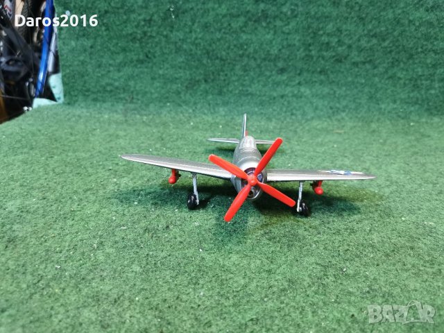 Колекционерски метален самолет на Dinky toys P47 tunderboult , снимка 2 - Колекции - 40023496
